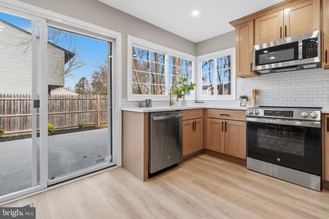 35 EASTMONT LN, Sicklerville, NJ 08081