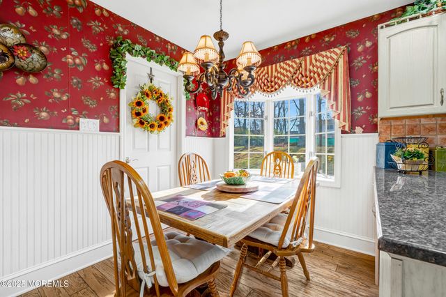 21 Meadowbrook Drive, Howell, NJ 07731