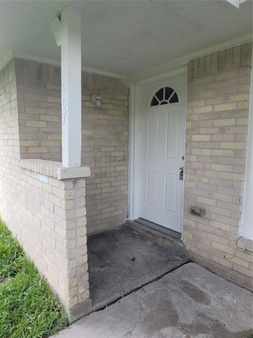 11007 Tamworth Drive, Houston, TX 77016