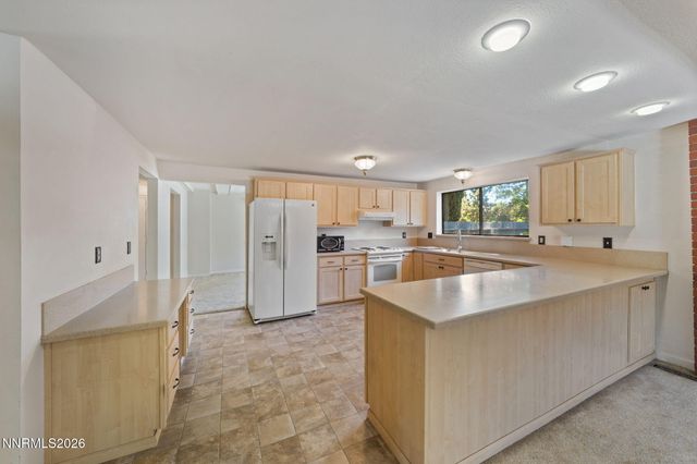 1945 Lakeside Drive, Reno, NV 89509