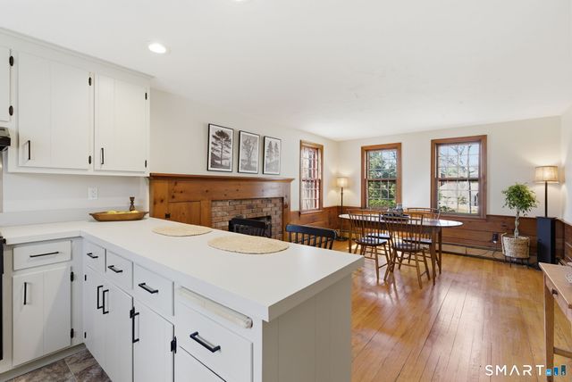 42 Timber Trail, Manchester, CT 06040