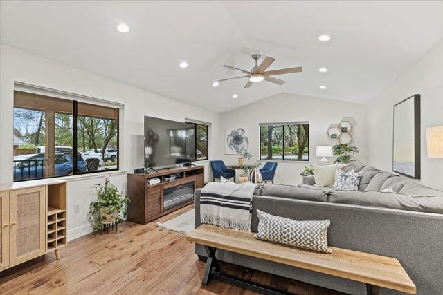 3505 Fairway Dr, Cameron Park, CA 95682