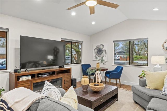 3505 Fairway Dr, Cameron Park, CA 95682