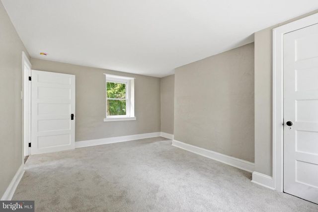 4066 HOLLOW RD, Malvern, PA 19355