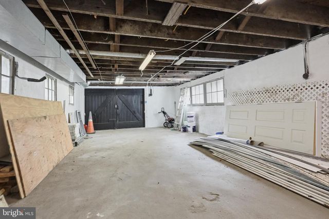 4066 HOLLOW RD, Malvern, PA 19355