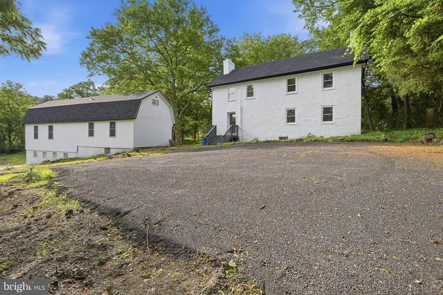 4066 HOLLOW RD, Malvern, PA 19355
