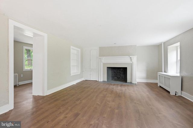 4066 HOLLOW RD, Malvern, PA 19355