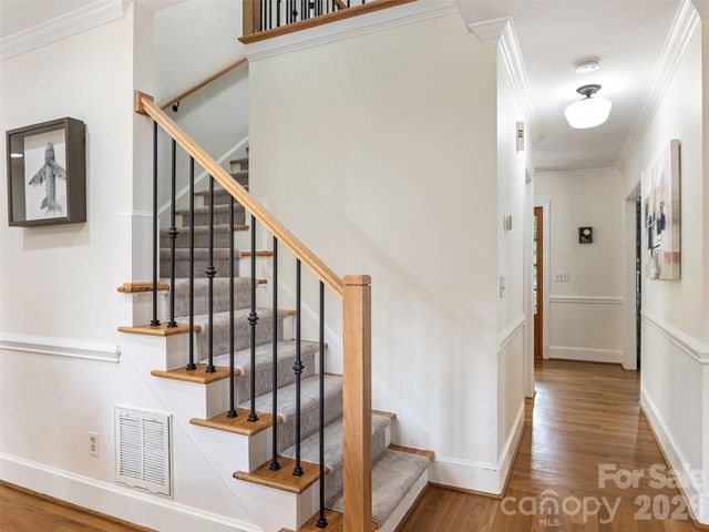 9317 Hanover South Trail, Charlotte, NC 28210
