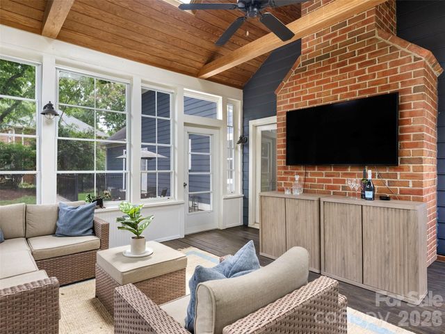 9317 Hanover South Trail, Charlotte, NC 28210