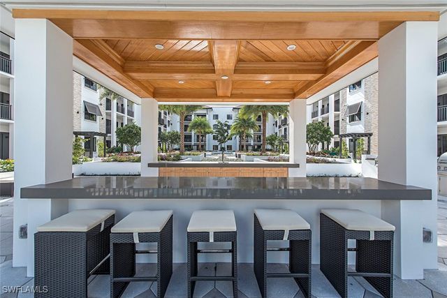 1030 3rD AVE S 504, Naples, FL 34102