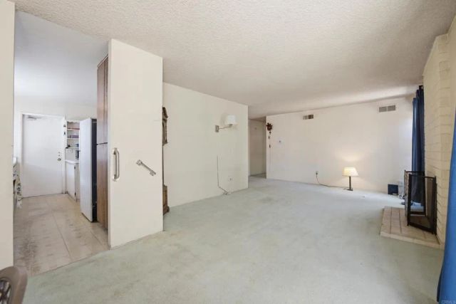 10016 Bilteer Court, Santee, CA 92071