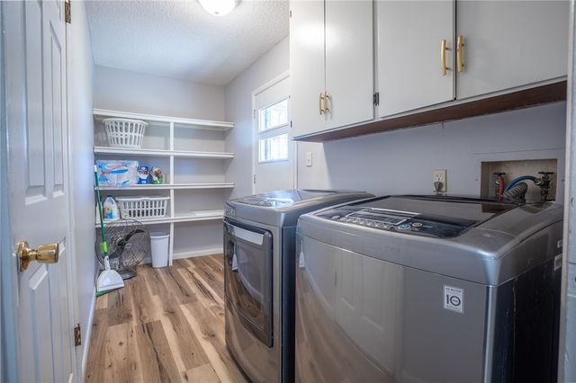 1000 S Jerry Avenue, Fayetteville, AR 72701