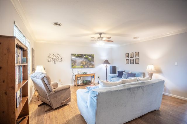 1000 S Jerry Avenue, Fayetteville, AR 72701