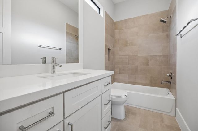 4919 Holt Street, Bellaire, TX 77401