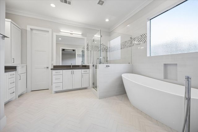 4919 Holt Street, Bellaire, TX 77401