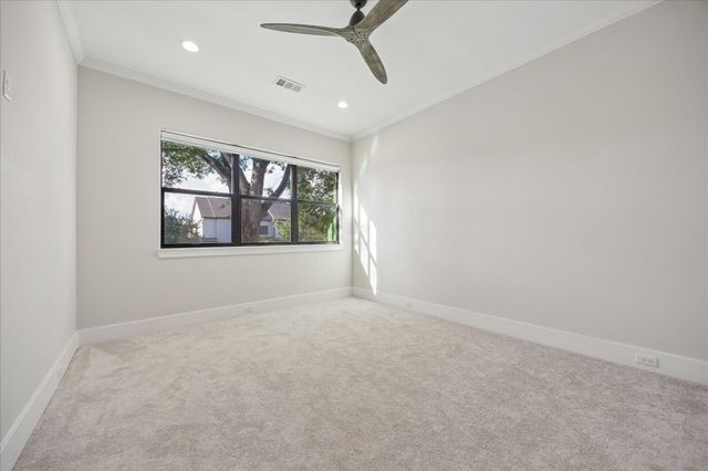 4919 Holt Street, Bellaire, TX 77401