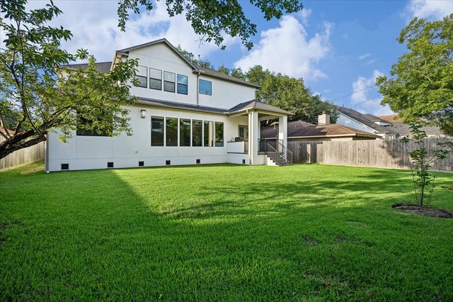 4919 Holt Street, Bellaire, TX 77401