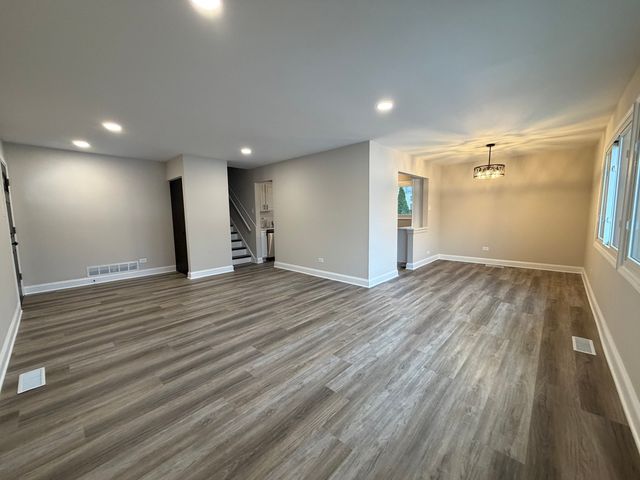 312 Illinois Street, Park Forest, IL 60466