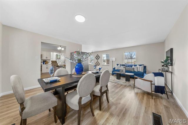 11018 Whitehall Manor Drive, Bridgeton, MO 63044