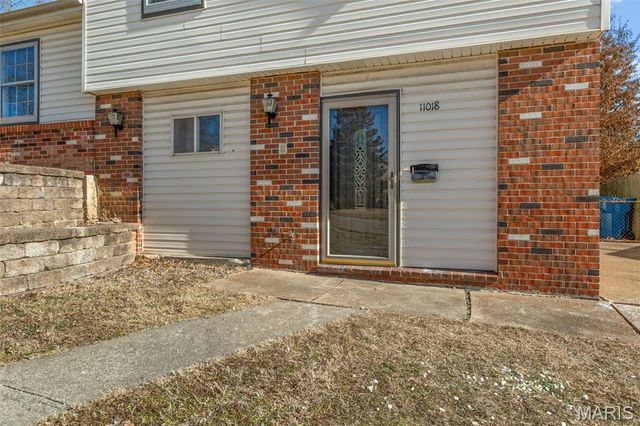 11018 Whitehall Manor Drive, Bridgeton, MO 63044