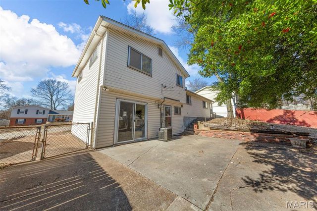 11018 Whitehall Manor Drive, Bridgeton, MO 63044