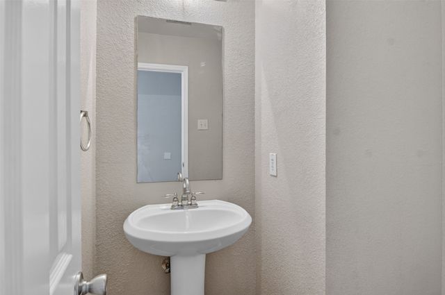 9241 Oldwest Trail, Fort Worth, TX 76131