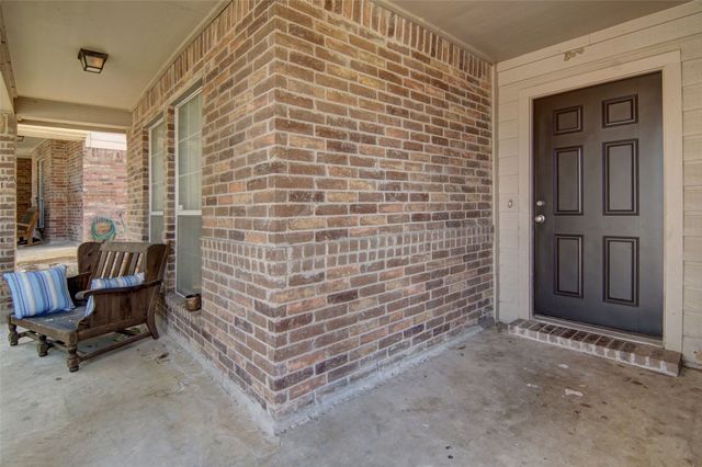 9241 Oldwest Trail, Fort Worth, TX 76131