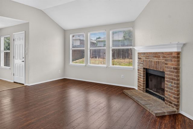9241 Oldwest Trail, Fort Worth, TX 76131