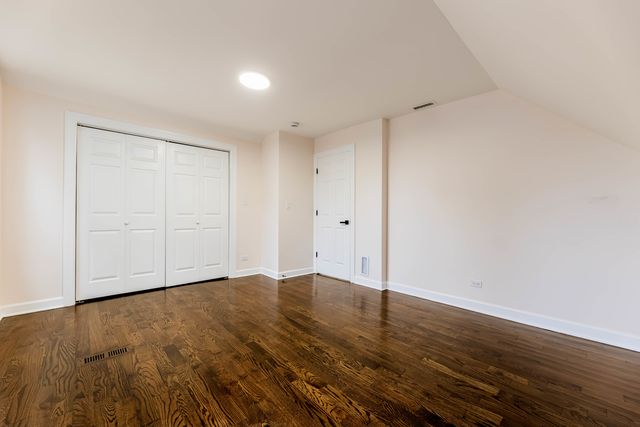 16563 S PARK Avenue, South Holland, IL 60473