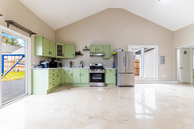 16563 S PARK Avenue, South Holland, IL 60473