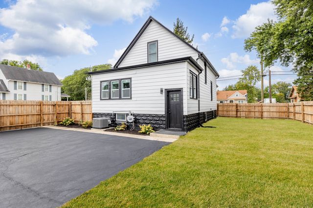 16563 S PARK Avenue, South Holland, IL 60473