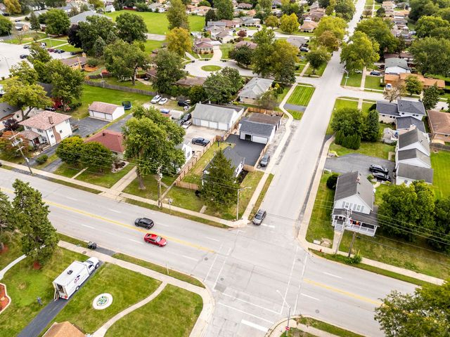 16563 S PARK Avenue, South Holland, IL 60473