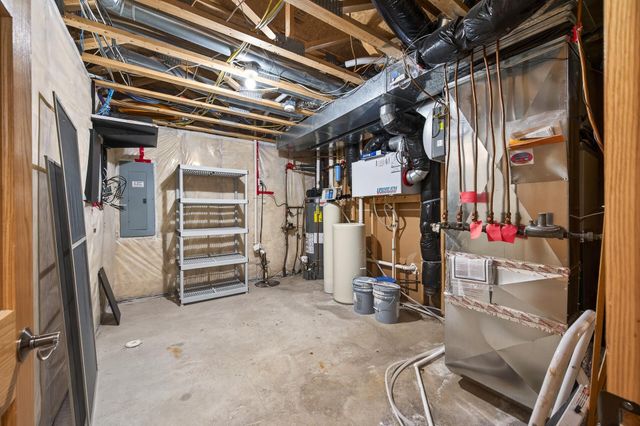 10385 Yates Drive N, Brooklyn Park, MN 55443