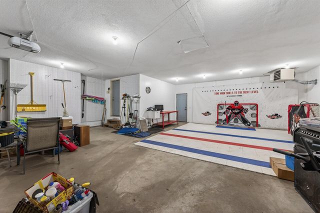 10385 Yates Drive N, Brooklyn Park, MN 55443