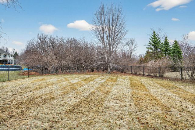 10385 Yates Drive N, Brooklyn Park, MN 55443