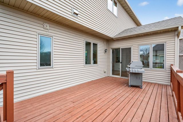 10385 Yates Drive N, Brooklyn Park, MN 55443