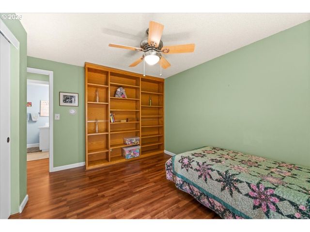 4238 WOODSIDE Cir, Lake Oswego, OR 97035