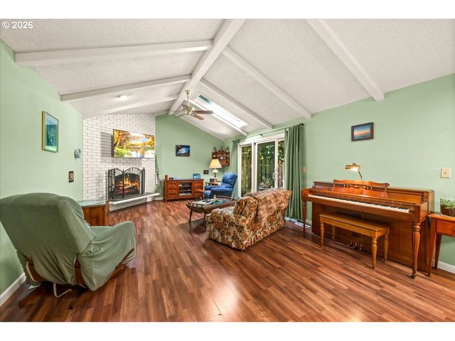 4238 WOODSIDE Cir, Lake Oswego, OR 97035