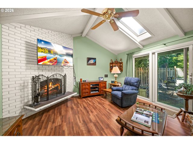 4238 WOODSIDE Cir, Lake Oswego, OR 97035
