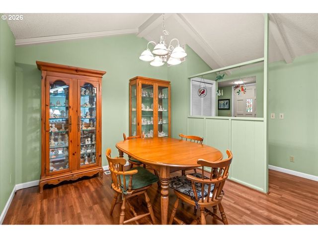 4238 WOODSIDE Cir, Lake Oswego, OR 97035