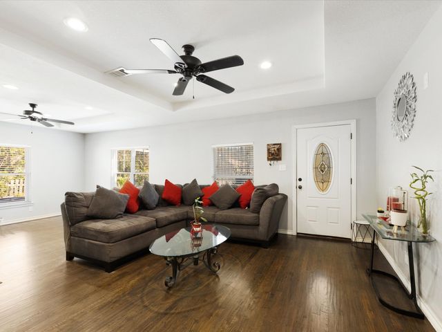 249 N Acres Drive, Dallas, TX 75217