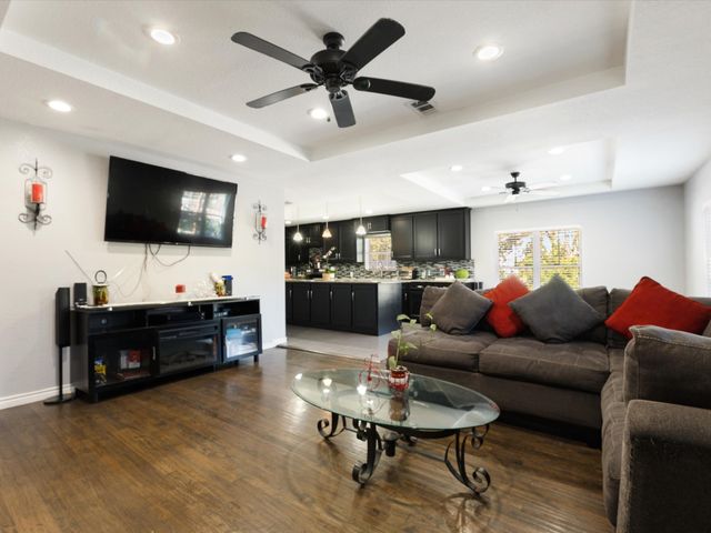 249 N Acres Drive, Dallas, TX 75217