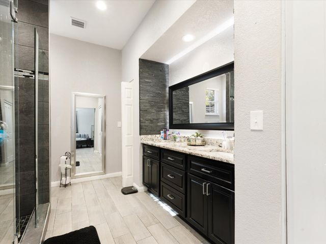 249 N Acres Drive, Dallas, TX 75217