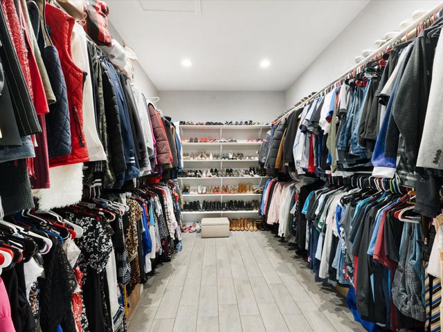 249 N Acres Drive, Dallas, TX 75217