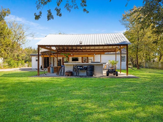 249 N Acres Drive, Dallas, TX 75217