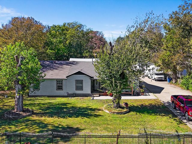 249 N Acres Drive, Dallas, TX 75217