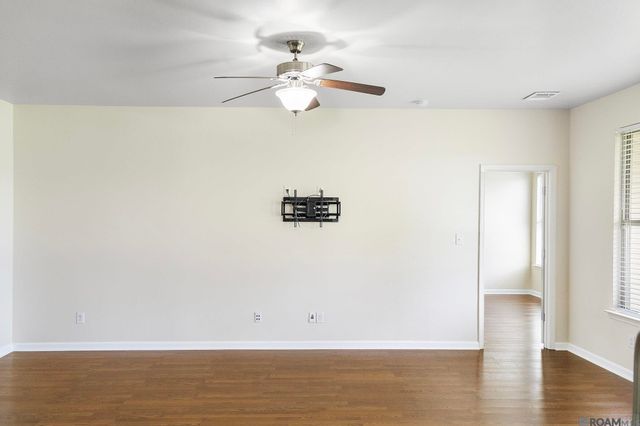 39363 Legacy Lake Dr, Gonzales, LA 70737