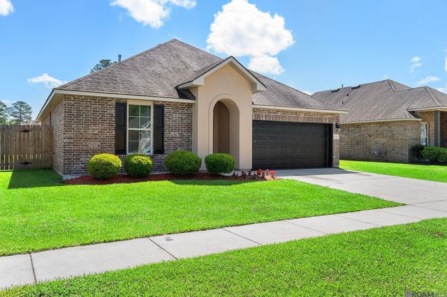 39363 Legacy Lake Dr, Gonzales, LA 70737