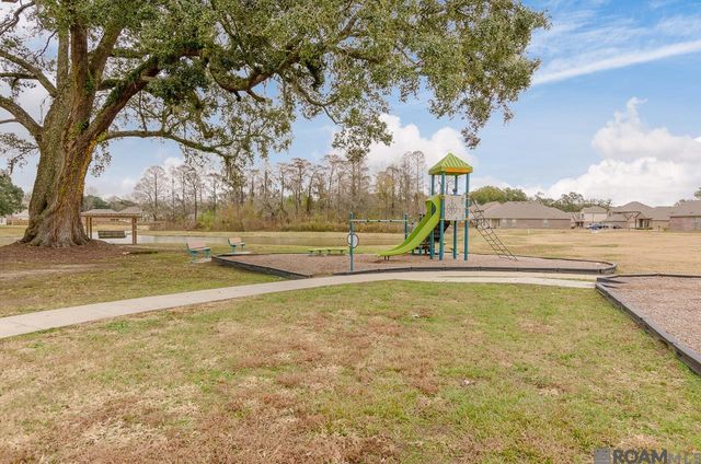 39363 Legacy Lake Dr, Gonzales, LA 70737