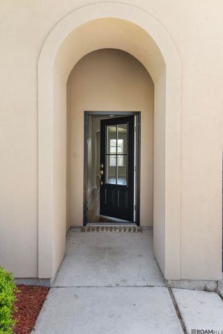 39363 Legacy Lake Dr, Gonzales, LA 70737